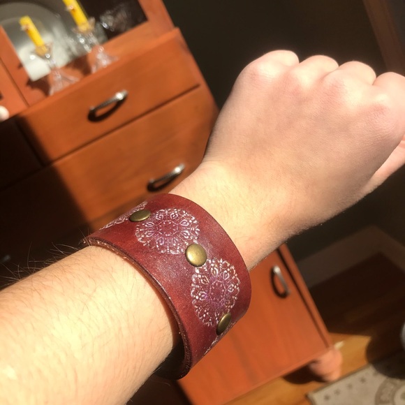 💟3HeatherHill Handmade Leather Bracelet Cuff💟 - Picture 7 of 8
